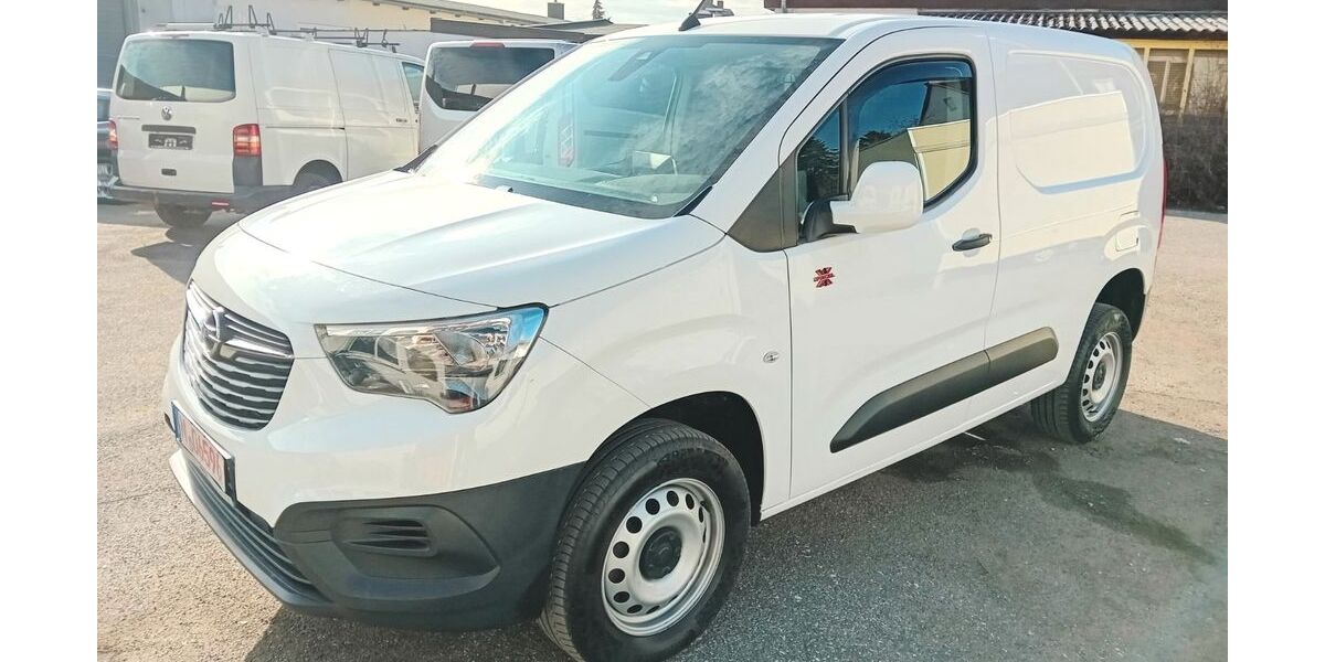 Opel Combo 152.730 km 13.900 &euro; Nürnberg 90431