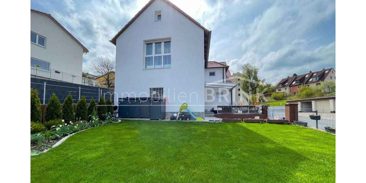 RESERVIERT: Smarthome: Hightech trifft Wohnkomfort, komplett sanierte DHH mit Garten, zwei Garagen in Langenzenn 4 zimmer