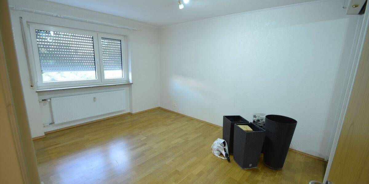 Etagenwohnung Schwabach Forsthof - 4 Zimmer, 90 m&sup2;, 290.000&euro; | Angebot:26695203