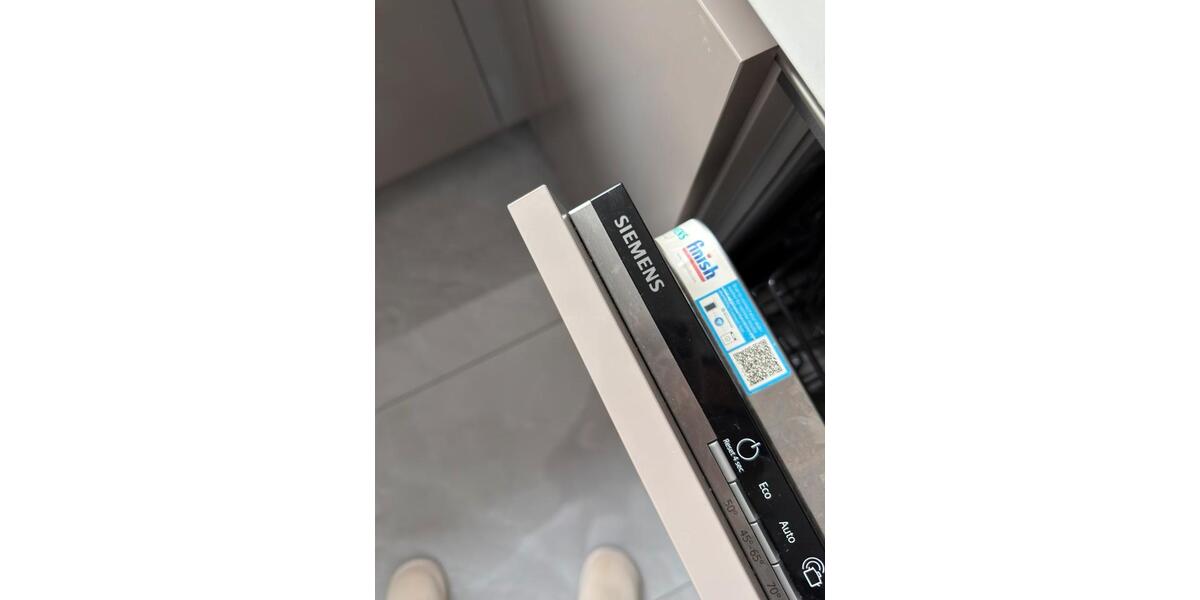 3-Zimmer Wohnung *LUXUS KÜCHE* 67qm2 am Rosenaupark 3 zimmer