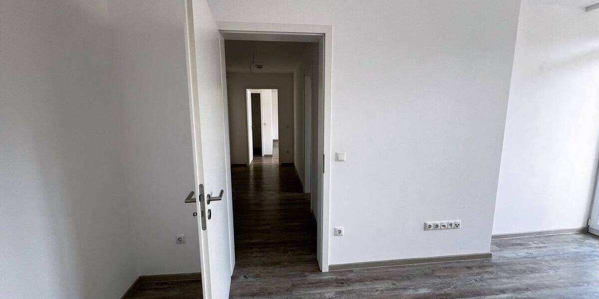 Etagenwohnung Nürnberg Steinbühl - 2 Zimmer, 65 m&sup2;, 1.000&euro; | Angebot:26410309