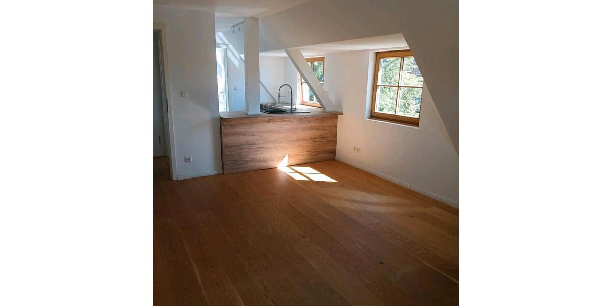 Dachgeschoßwohnung Zirndorf - 2.5 Zimmer, 55 m&sup2;, 1.000&euro; | Angebot:26484009