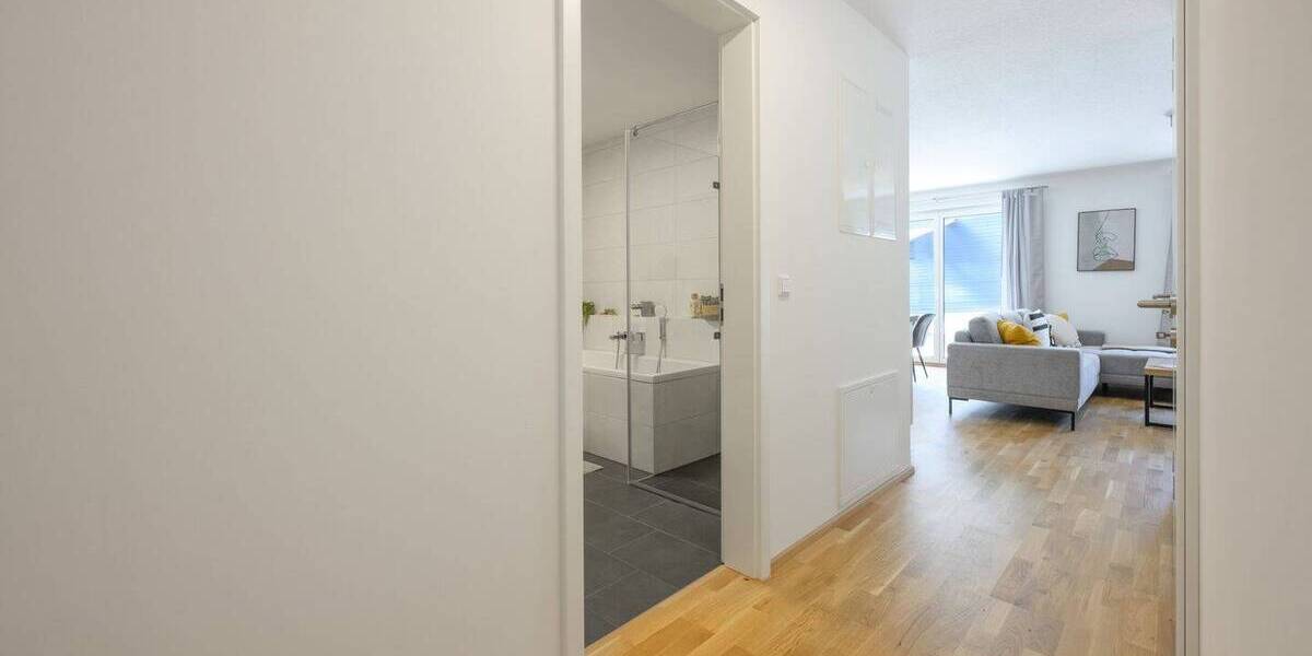 Etagenwohnung Erlangen Dechsendorf - 3 Zimmer, 80 m&sup2;, 1.660&euro; | Angebot:26787346