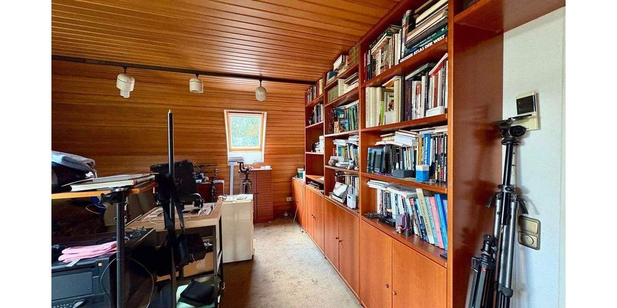 Ruhiges Wohnen in gewachsener Wohngegend...Wohnen u. Arbeiten in ER-Tennenlohe 7 zimmer