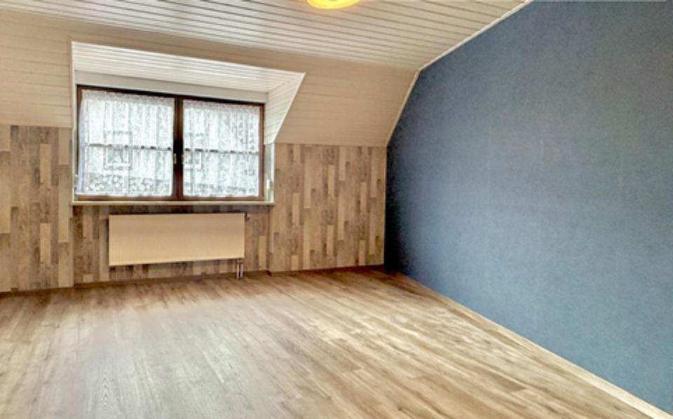 Dachgeschoßwohnung Schwabach - 3 Zimmer, 80 m&sup2;, 960&euro; | Angebot:25782811