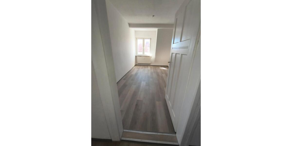 Dachgeschoßwohnung Nürnberg Gaismannshof - 3 Zimmer, 82 m&sup2;, 840&euro; | Angebot:27567210