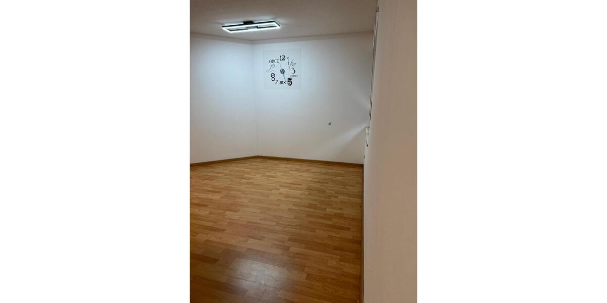 Moderne 2-Zi.-Wohnung (Fußbodenheizung&TG-Stellplatz) – ab 1.2.26 2 zimmer