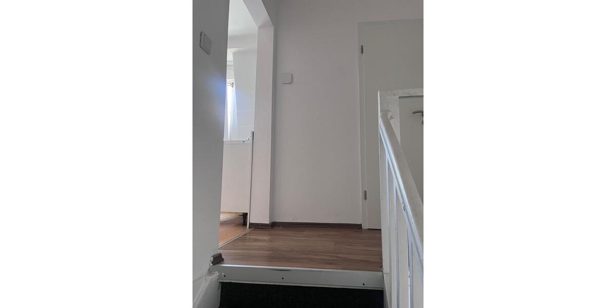 Etagenwohnung Nürnberg Gebersdorf - 20 Zimmer, 110 m&sup2;, 460&euro; | Angebot:25636556