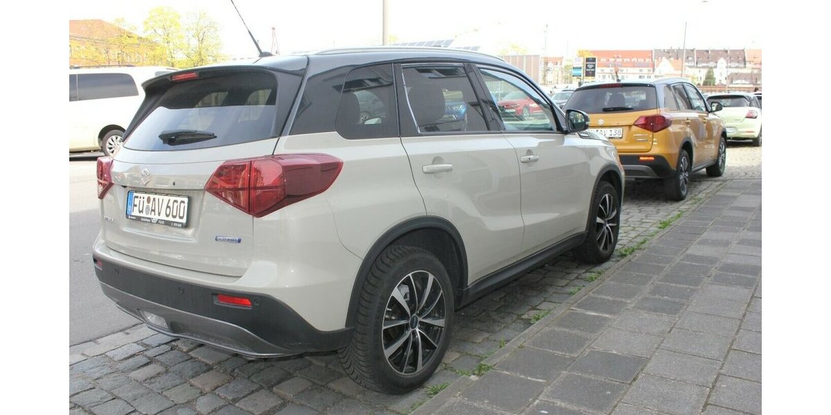 Suzuki Vitara 1.4 Mild-Hybrid Comfort+ 4x2 Autom. 8.500 km 26.990 &euro; Fürth 90763