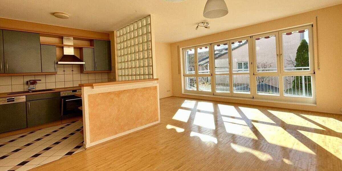 Etagenwohnung Erlangen / Büchenbach Büchenbach - 4 Zimmer, 108 m&sup2;, 469.000&euro; | Angebot:24702734