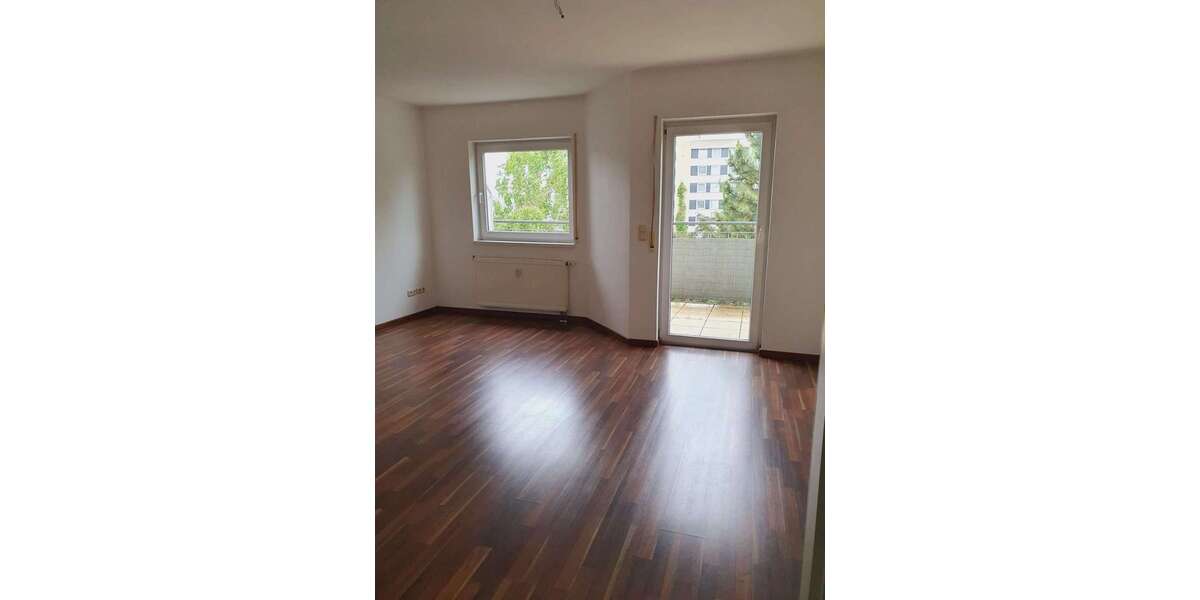 Etagenwohnung Nürnberg Langwasser - 2 Zimmer, 65 m&sup2;, 640&euro; | Angebot:26653601