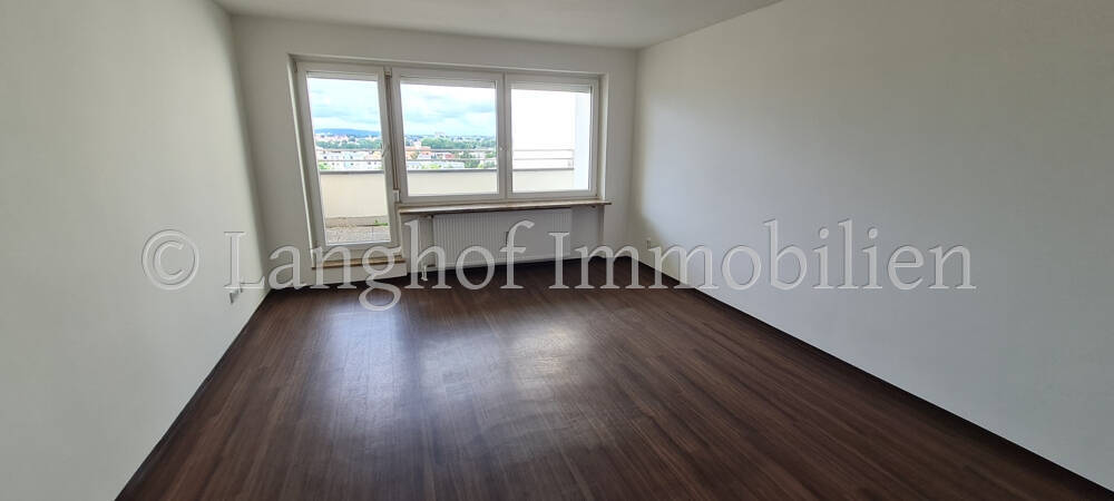 Exklusive 2-Zimmer-Wohnung, ganz oben, mit Balkon und super Fernsicht - sofort bezugsfrei,