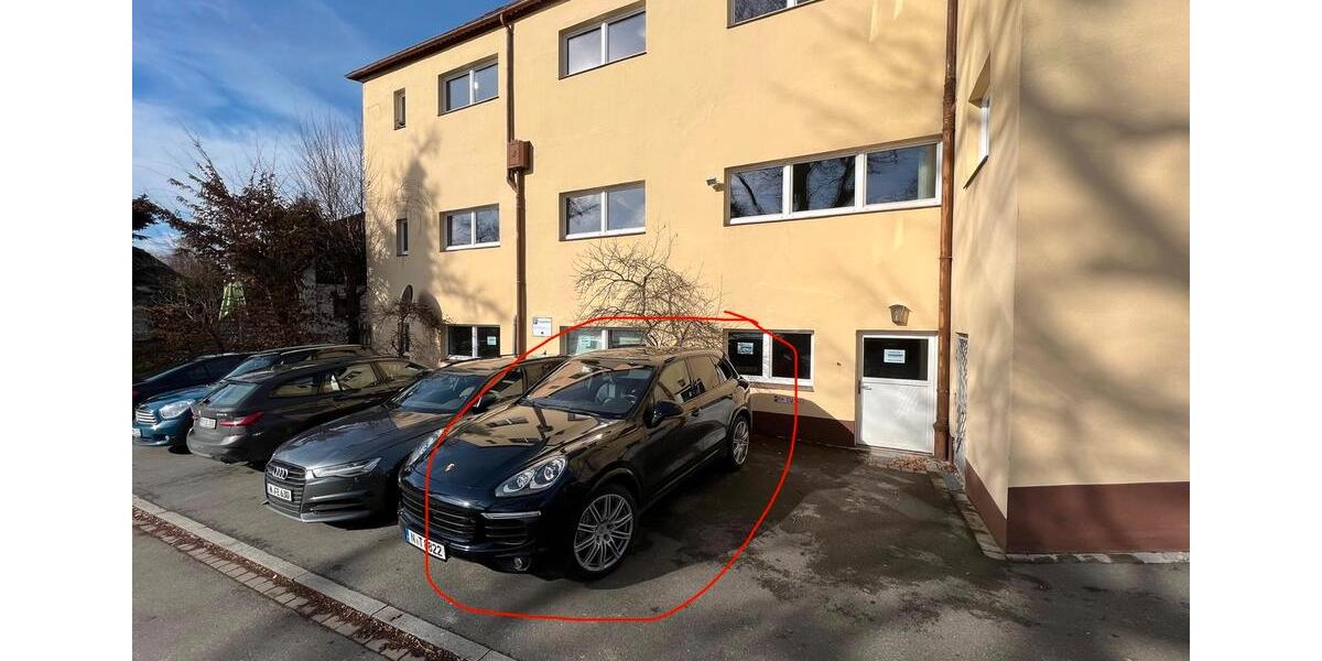 Lager Raum mit angrenzendem Raum und Nebenraum inkl. Stellplatz zimmer