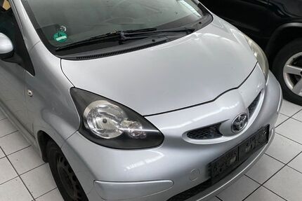Toyota Aygo (X) 149.000 km 1.790 &euro; Fürth 90763