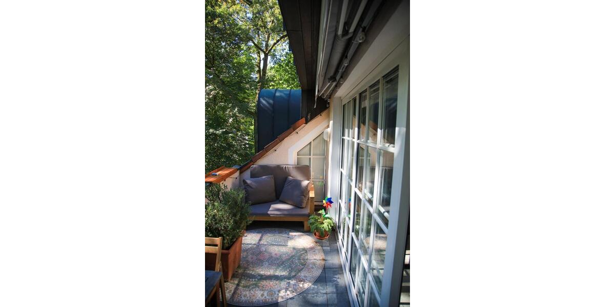 Dachgeschoßwohnung Buckenhof - 3 Zimmer, 113 m&sup2;, 1.950&euro; | Angebot:26263173
