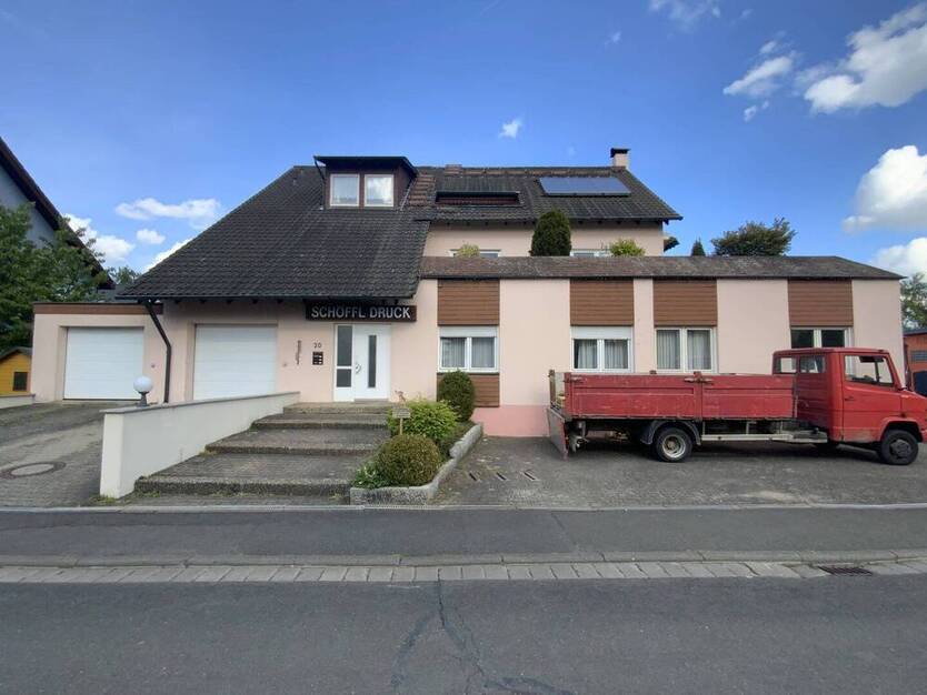 Großes Wohn- und Geschäftshaus in zentraler Lage in Forchheim