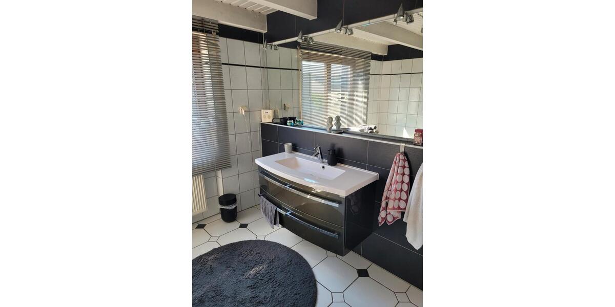 Etagenwohnung Forchheim - 2 Zimmer, 70 m&sup2;, 240.000&euro; | Angebot:27071196