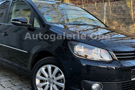 VW Touran 132.150 km 9.990 &euro; Nürnberg 90431