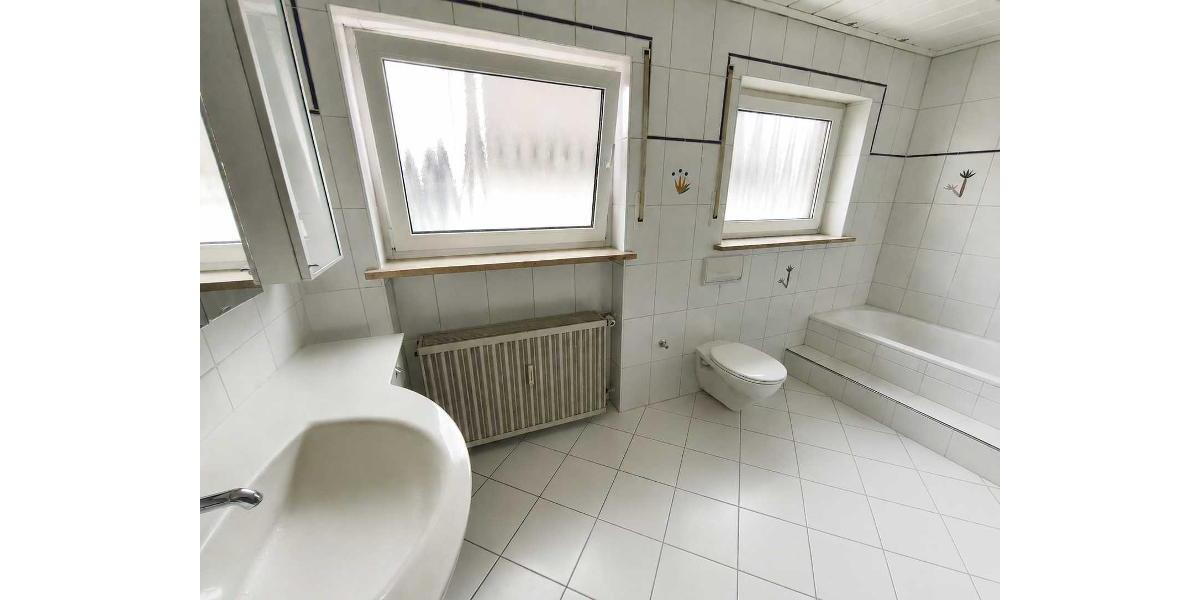 3 Zi. Wohnung im EG mit Terrasse, Gartenmitbenutzung und Garage - Etagenwohnung Hessdorf | Angebot:27314099