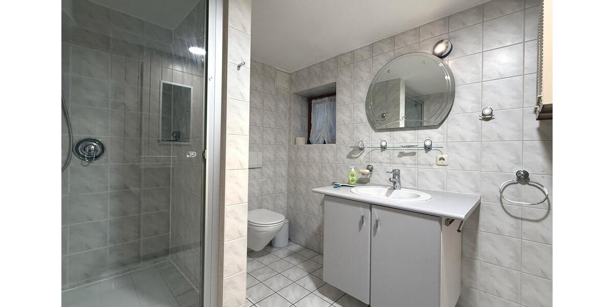 Einfamilienhaus Nürnberg Holzheim - 6 Zimmer, 200 m&sup2;, 2.100&euro; | Angebot:25414509