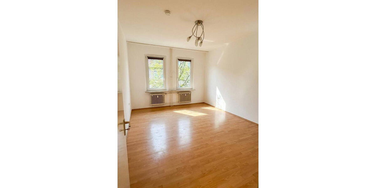 Etagenwohnung Nürnberg Steinbühl - 2 Zimmer, 66 m&sup2;, 222.000&euro; | Angebot:26306370