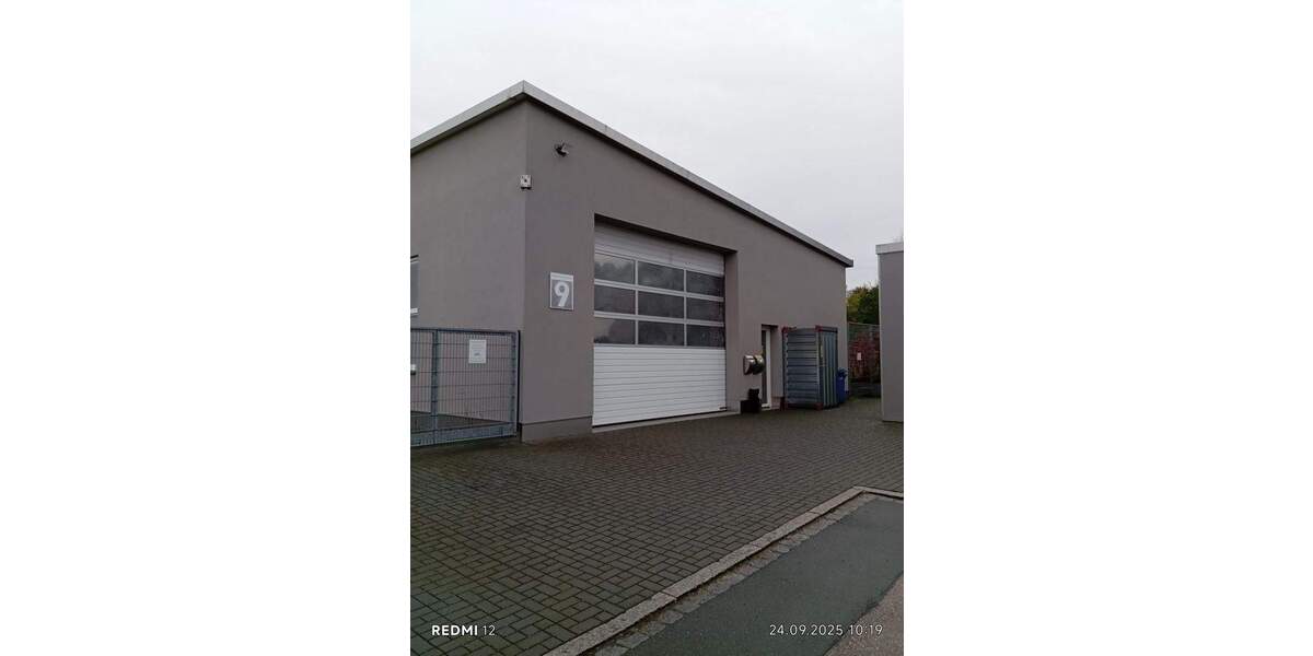 Ihr neues Investment in Büchenbach Moderne Werkhalle mit großzügiger Wohnung zimmer