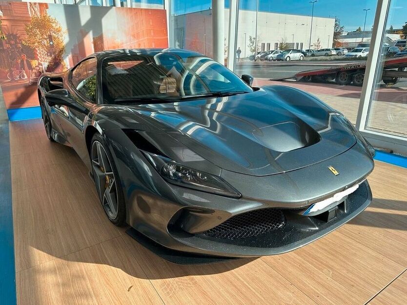 F8
