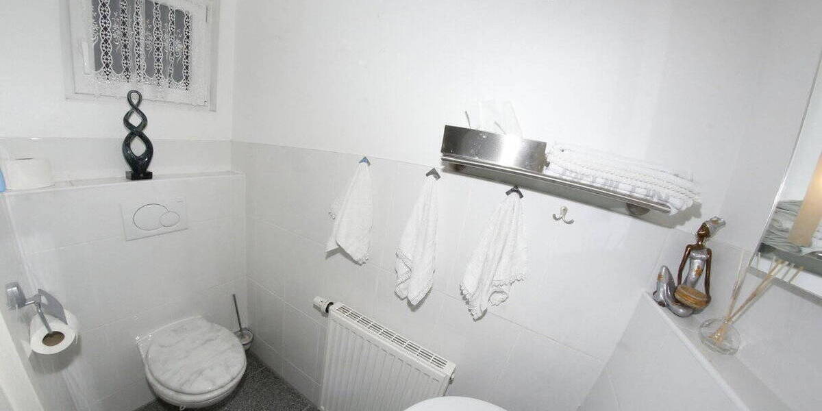 Reihenmittelhaus Nürnberg Großreuth b Schweinau - 5 Zimmer, 138 m&sup2;, 739.000&euro; | Angebot:26253565