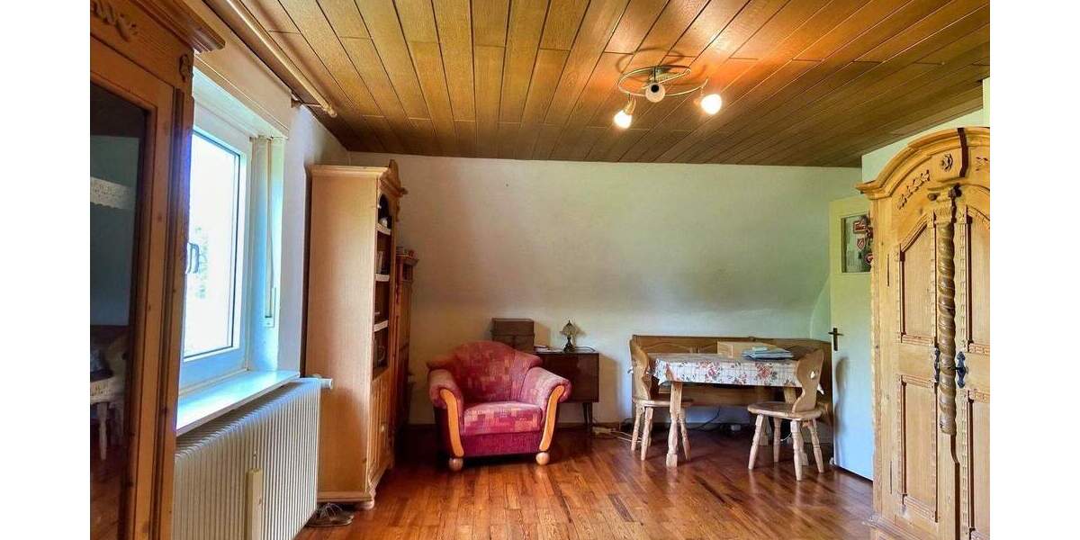 Mehrfamilienhaus, Wohnhaus Cadolzburg - 5 Zimmer, 110 m&sup2;, 385.000&euro; | Angebot:25676928