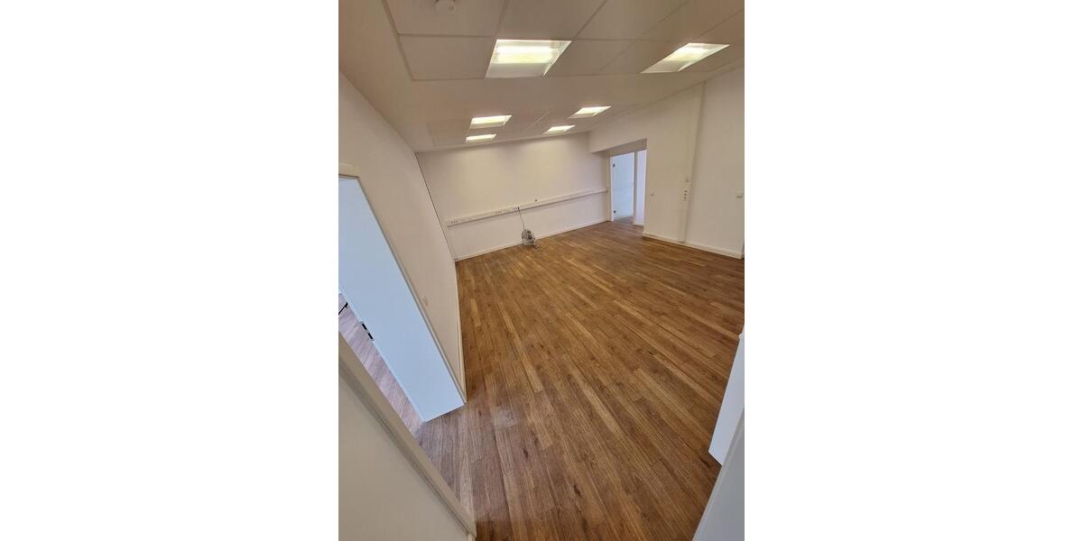 Gewerbeobjekt Fürth Eigenes Heim - 2.800&euro; | Angebot:24763716