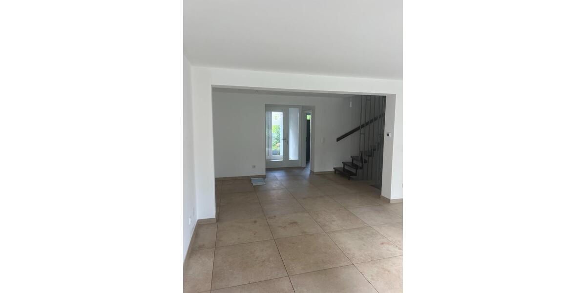 Reihenhaus Nürnberg Katzwang - 6.5 Zimmer, 132 m&sup2;, 498.000&euro; | Angebot:25310767