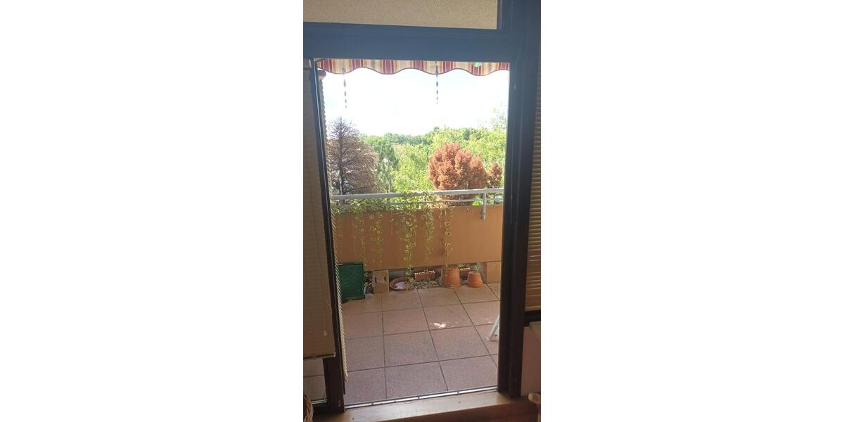 Sonnige 3-Zimmer-Wohnung mit Balkon und Tiefgarage 3 zimmer