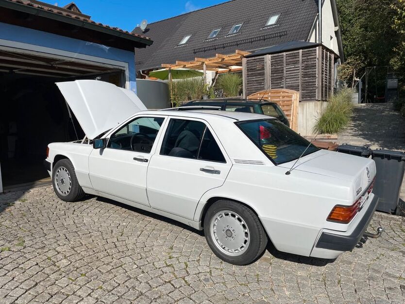 Mercedes-Benz 190 160.000 km 6.750 € Simmelsdorf 91245
