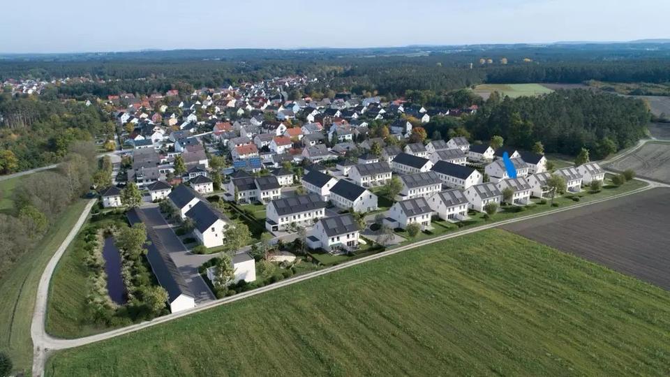 Reihenhaus Roth - 5 Zimmer, 141 m&sup2;, 2.000&euro; | Angebot:27613163