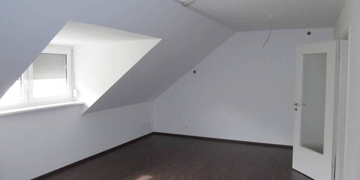 Reihenmittelhaus Nürnberg Laufamholz - 6 Zimmer, 170 m&sup2;, 710.000&euro; | Angebot:26499765