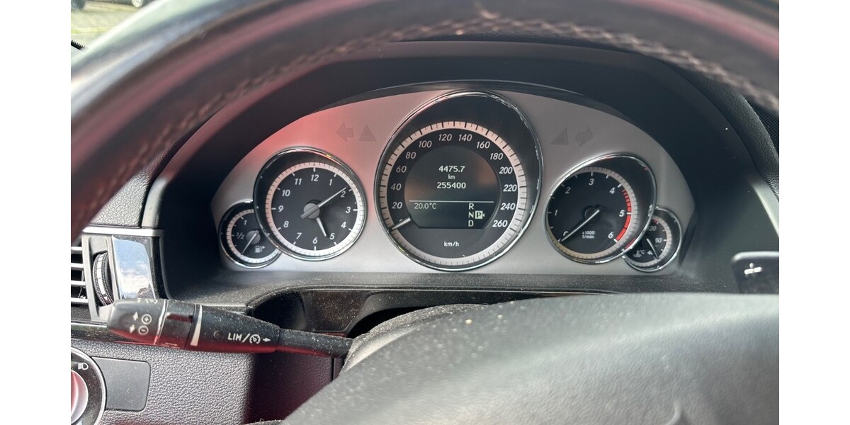 Mercedes-Benz E 300 255.000 km 8.500 &euro; Nürnberg 90403