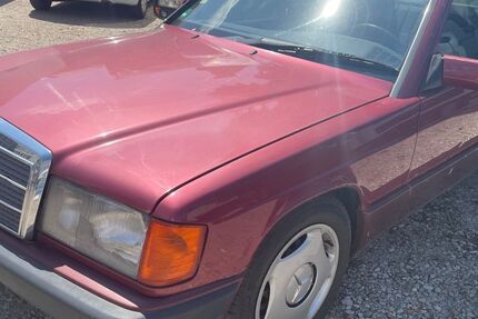 Mercedes-Benz 190 210.000 km 5.700 € Fürth 90765