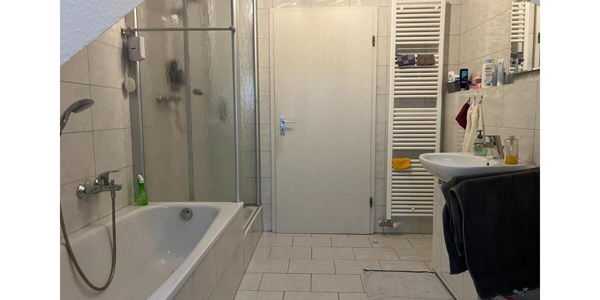 Attraktive 2-Zimmer Dachgeschoss Wohnung in Großenseebach 2 zimmer