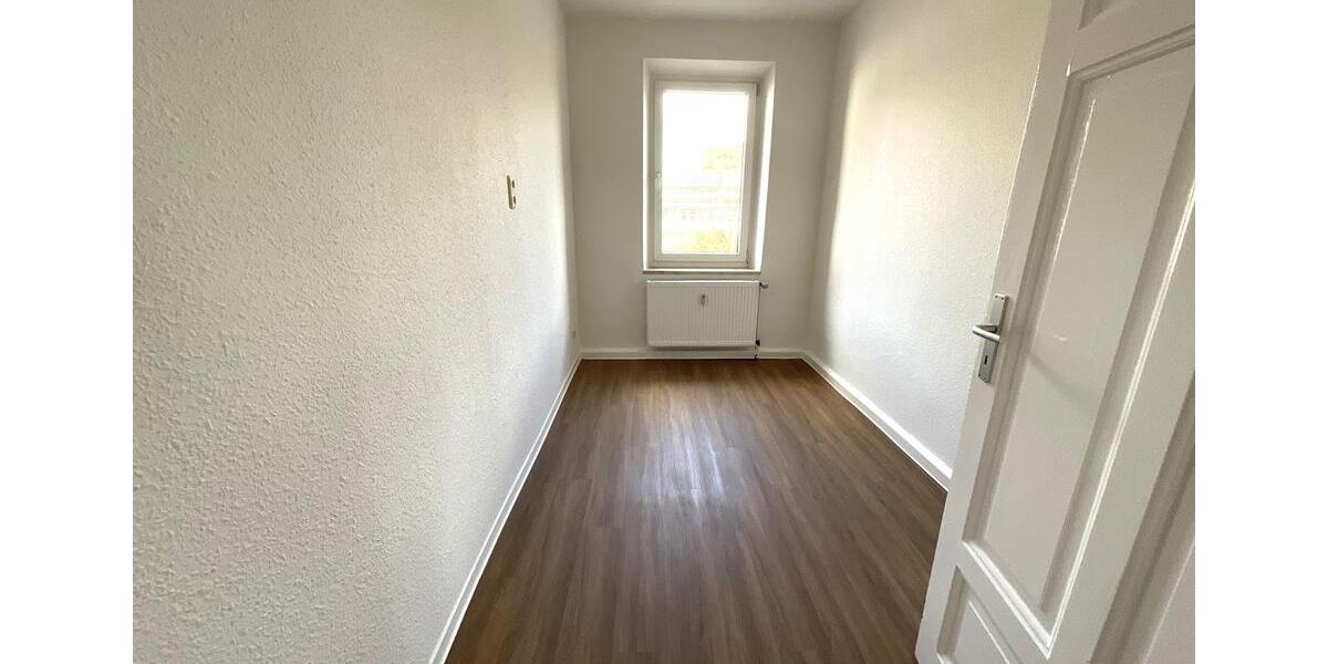 Etagenwohnung Nürnberg Hasenbuck - 4 Zimmer, 84 m&sup2;, 834&euro; | Angebot:26409615