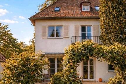 Haus Fürth Eigenes Heim - 8 Zimmer, 270 m&sup2;, 3.300&euro; | Angebot:25310732