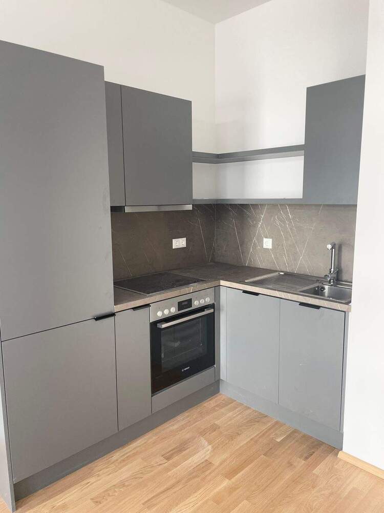 Moderne 2-Zimmer-Wohnung mit EBK und Balkon!