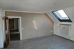Dachgeschoßwohnung Erlangen Bruck - 3 Zimmer, 80 m&sup2;, 600&euro; | Angebot:26678806