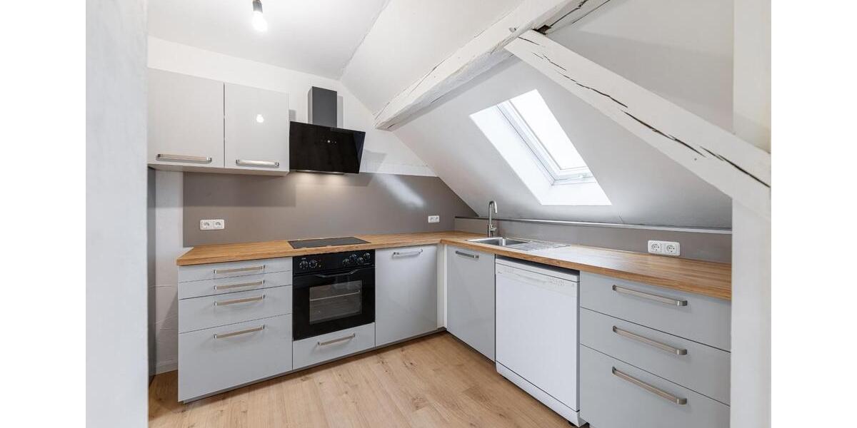 Dachgeschoßwohnung Nürnberg Eberhardshof - 3 Zimmer, 80 m&sup2;, 1.100&euro; | Angebot:26594115