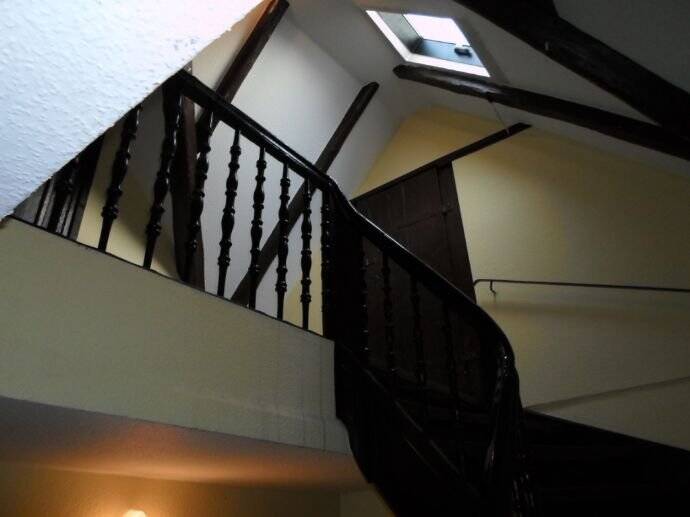 Studentenpaar willkommen! Sanierte 4-Zimmer-Altbauwohnung ohne Balkon in ruhiger Innenstadtlage von Fürth 4 zimmer