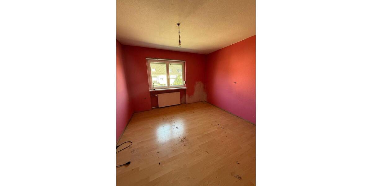 Reihenmittelhaus Nürnberg Thon - 9 Zimmer, 110 m&sup2;, 380.000&euro; | Angebot:25877148