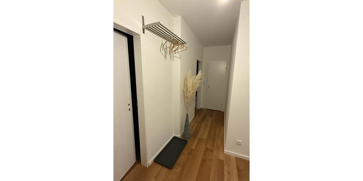 Neu sanierte, möblierte 3 Zimmerwohnung als 3er WG zu vermieten 3 zimmer