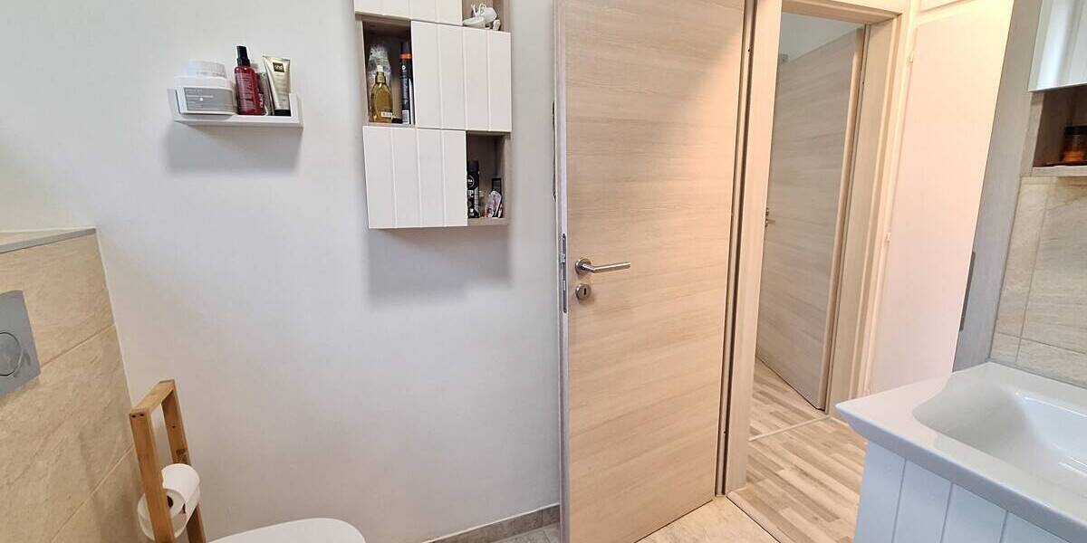 Renovierte 3-Zimmer Wohnung im Hochparterre mit Balkon und Einzelgarage 3 zimmer