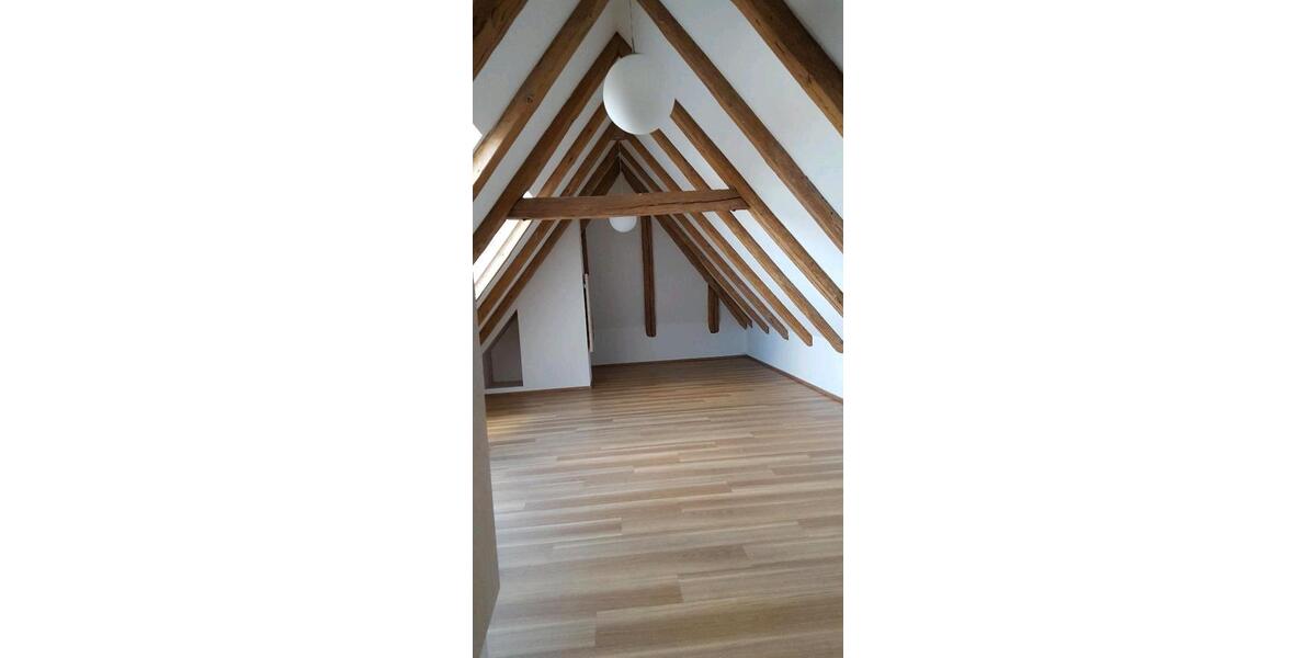 Dachgeschoßwohnung Erlangen Alterlangen - 4 Zimmer, 75 m&sup2;, 800&euro; | Angebot:25764438