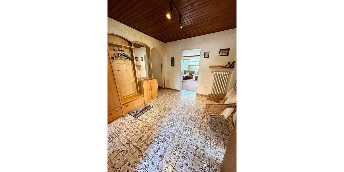 Einfamilienhaus Altdorf bei Nürnberg Röthenbach - 8 Zimmer, 232 m&sup2;, 595.900&euro; | Angebot:26141256