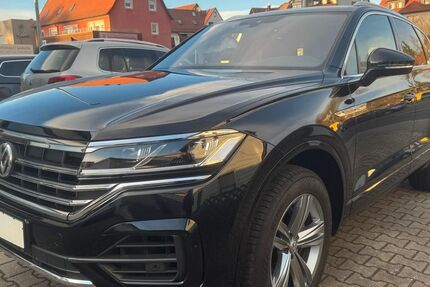 VW Touareg 82.832 km 46.990 &euro; Nürnberg 90431